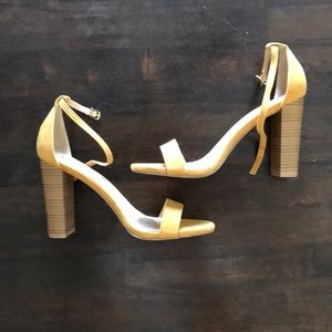 Mustard pumps